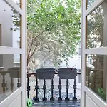 Lal Balkon